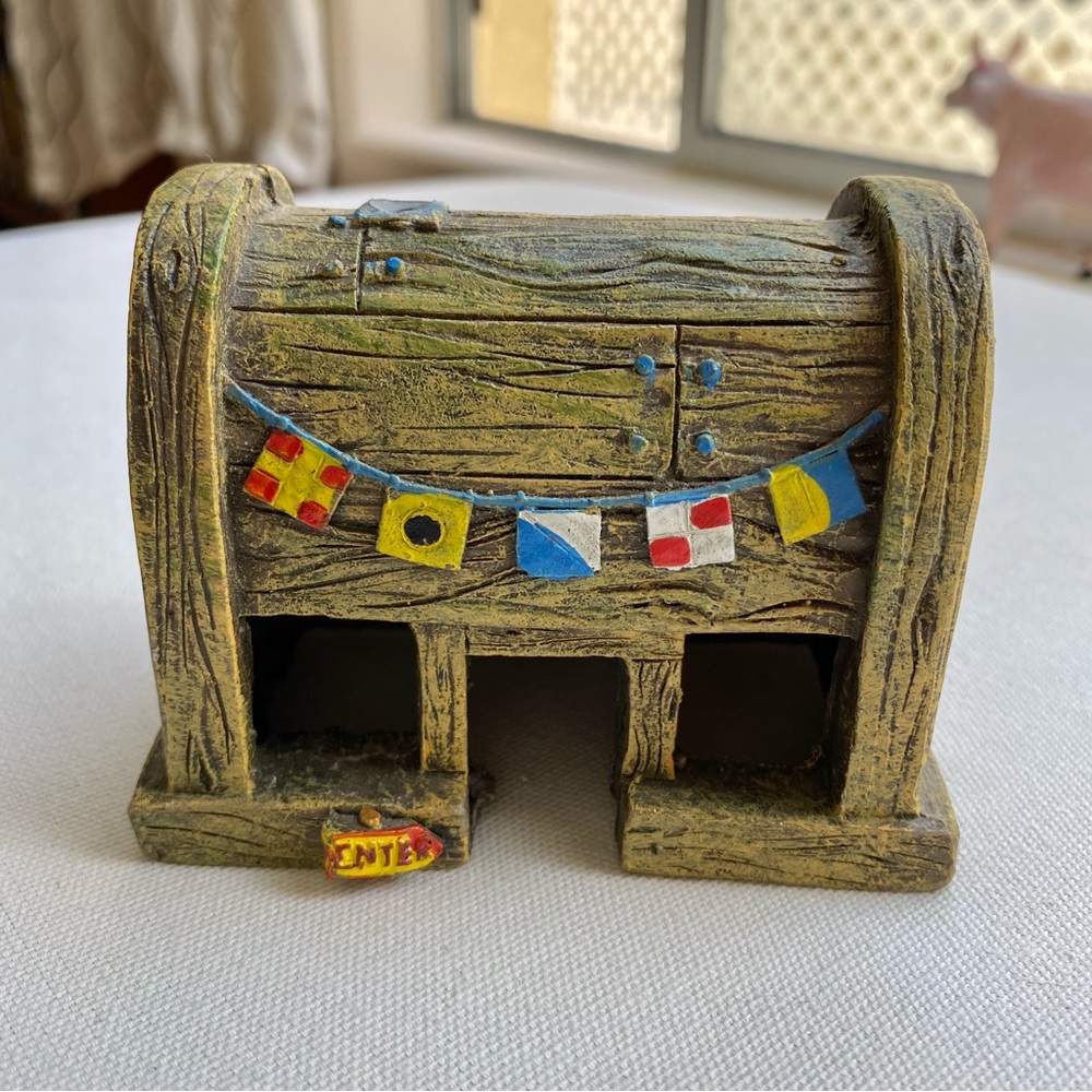 Penn Plax SpongeBob Krusty Krab Aquarium Decoration